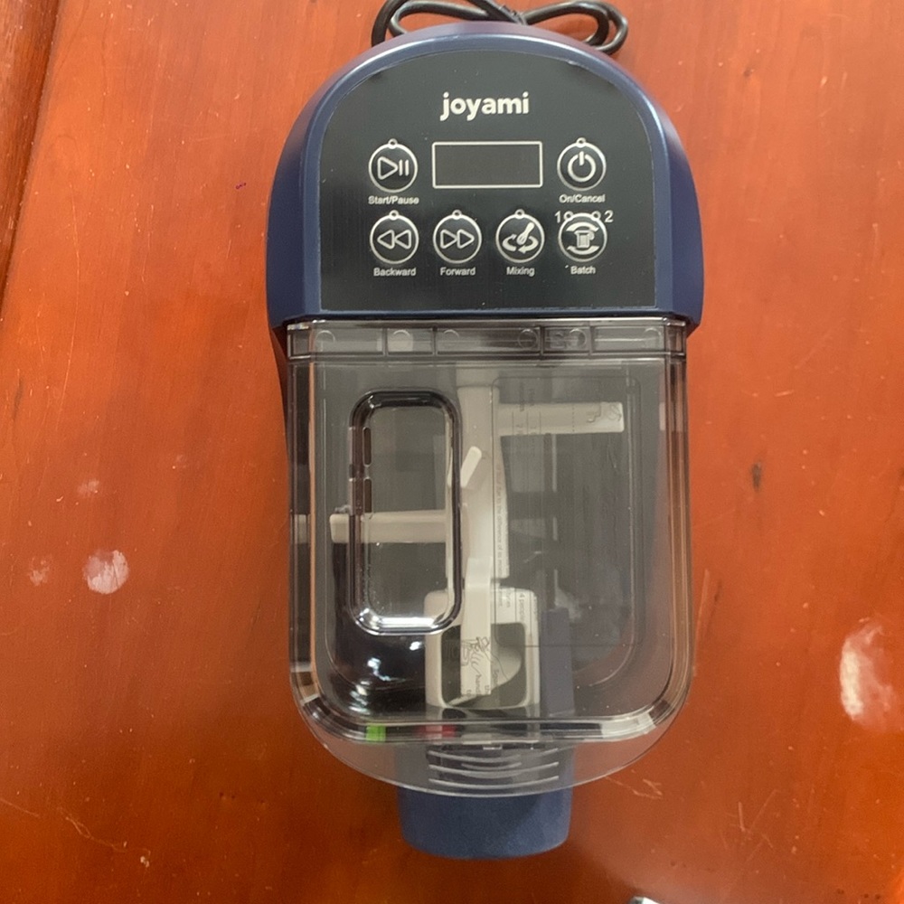 Electric pasta maker